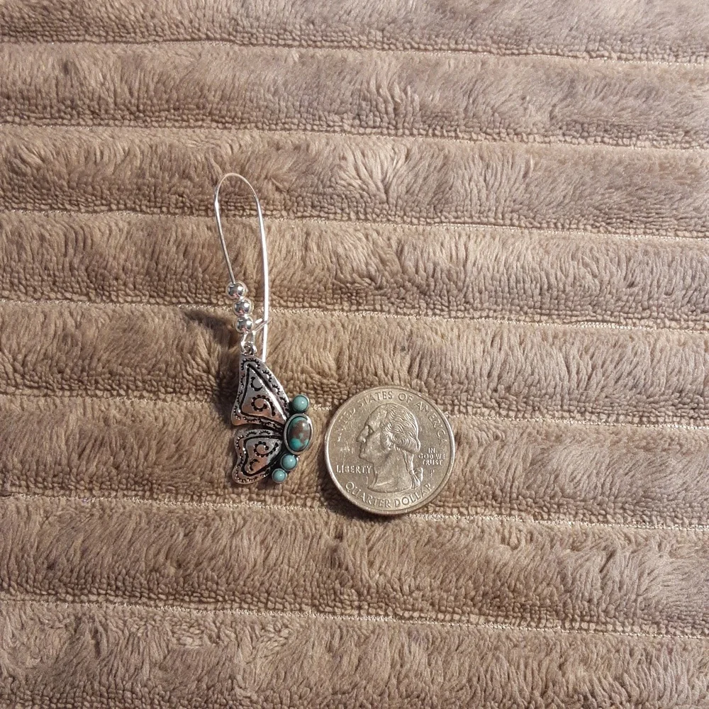Handmade Butterfly Earrings Turquoise And Silvertone - Picture 5 of 6